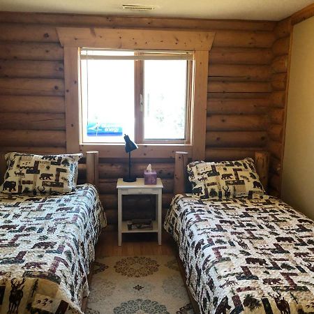 Folding Mountain B & B Fort Nelson Exteriér fotografie